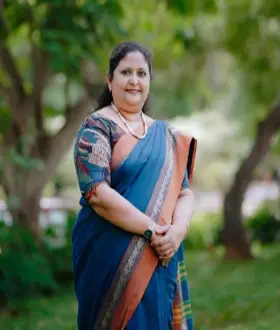 Dr Sherry Abraham (PY)